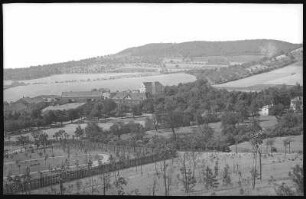 Brüx. Blick vom Schlossberg aufs Kloster Sarras