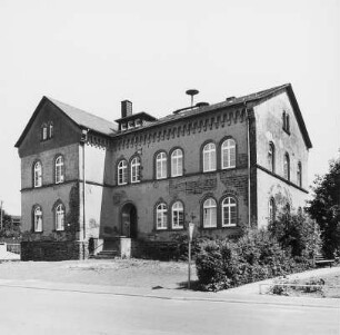 Ehem. Volksschule; Beselich, An der Kirche 12