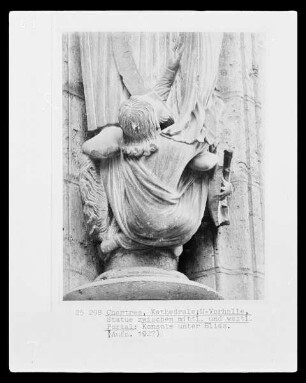 Konsole der Elias-Statue