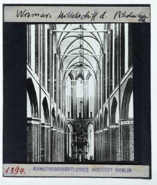 Wismar, Nikolaikirche : Innenansicht, Blick nach O