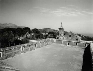 Hof des Klosters Deserto in Sant'Agata dei due Golfi