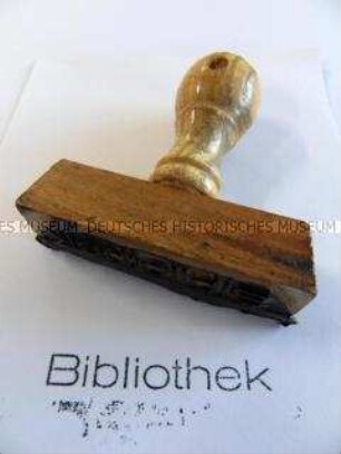 Stempel "Bibliothek"