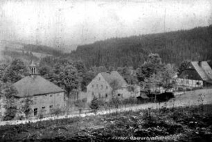 Werkel und Schulgebäude (li.)