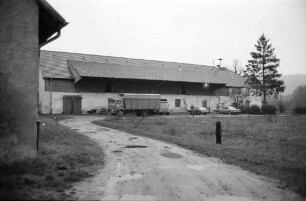 Umzug der Pächterfamilie Eugen Denninger vom städtischen Gutshof Rüppurr auf einen Aussiedlerhof in Flehingen nach Aufgabe des Gutshofs Rüppurr