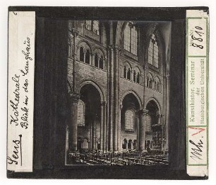Sens, Kathedrale: Langhauswand