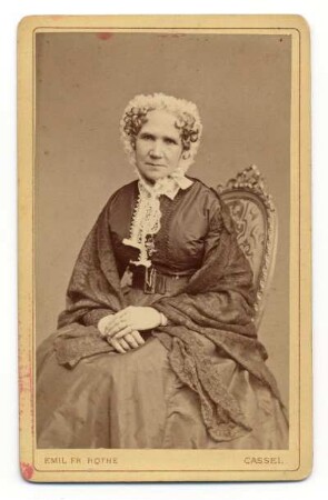 Portrait von Frau Präsident Baumbach