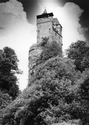 Erlenbach bei Dahn. Burg Berwartstein (vor 1152)