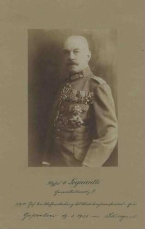Ulysses von Tognarelli, Generalleutnant z. D. (zur Disposition), Chef der Waffenabteilung des Württ. Kriegsministeriums von 1914-1918 in Uniform mit Orden, Brustbild in Halbprofil