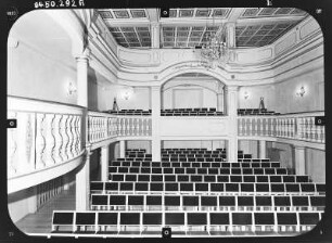 Gotha, Parkallee 15. Schloss Friedenstein. Ekhof-Theater (Einbau 1681-1683, Umbau 1774-1775). Blick von der Bühne über den Zuschauerraum