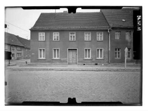 Prettin (Annaburg-Prettin), Elbstraße 1. Wohnhaus. Straßenfront