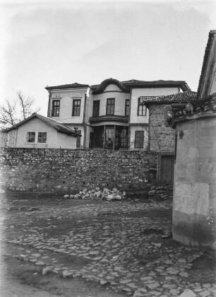 Gebäudeansicht : Gebäude an einer Straße.