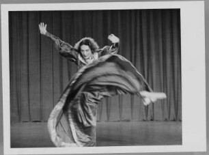 Mary Wigman tanzt "Abschied und Dank" (Szene aus dem "Filmarchiv der Persönlichkeiten: Mary Wigman")