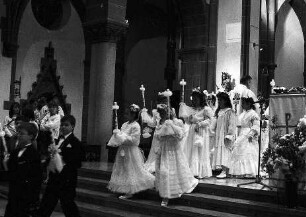 Freiburg im Breisgau: Erstkommunion in der Herz-Jesu-Kirche