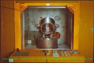 Laser-Flash-Apparatur des Instituts für Material- und Festkörperforschung (IMF)