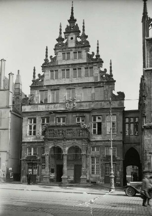 Münster, Stadtweinhaus : Münster. Stadtweinhaus, Prinzipalmarkt. Straßenansicht von Nordwesten