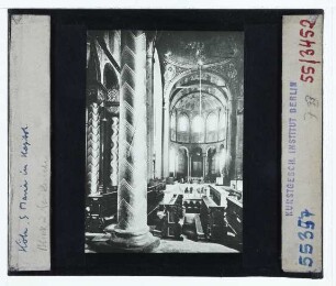 Köln, St. Maria im Kapitol : Innenansicht, Blick ins QH nach N (?)
