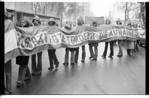 Kleinbildnegativ: Demonstration von Tutoren, City-West, 1979