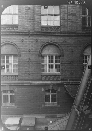 Dresden-Neustadt, Carolaplatz 1. Finanzministerium (1889-1896; O. Wanckel, O. Reichelt). Hofseite