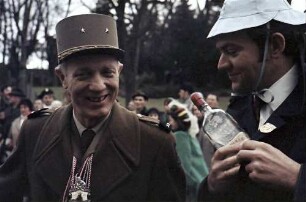 Freiburg: Fasnetumzug 1970, Tribüne mit Oberbürgermeister