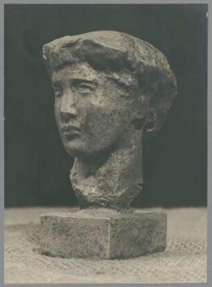 Mädchenkopf, 1914, Bronze