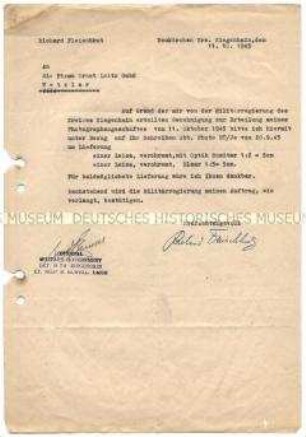 Schreiben an die Firma Leitz mit der Bitte um Lieferung von zwei Kameras, mit Stempel der US-Militärbehörde (Durchschlag) - Nachlass
