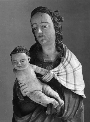 Madonna : Madonna. Holz, geschitzt, gefaßt (um 1500). Hüftstück. Obervellach, Pfarrkirche Sankt Martin, Chor