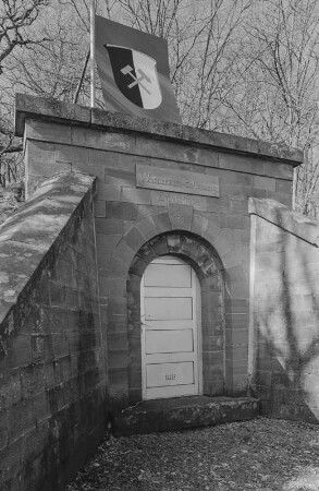 Wasserhochbehälter (Wasserhochbehälter, Werkstein); Battenberg, Am Burghain, Am Burgberg