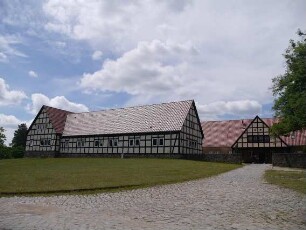 Milmersdorf, Engelsburg 1