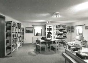 Obercunnersdorf. Gemeindebibliothek, Hauptstraße 65. Lesesaal und Ausleihe