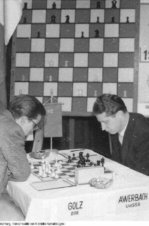 Dresden. Internationales Schachturnier in Dresden unter Teilnahme des Schachgroßmeisters Wolfgang Uhlmann, 1956