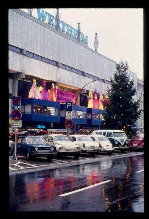 Wertheim Kurf'damm 7.12.74.