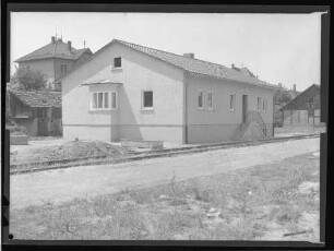 Kochendorf, Strecke Heilbronn-Osterburken, Sozialgebäude (Aussenaufnahme)