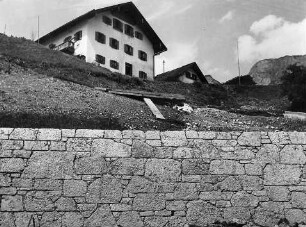 Alpenstraße Natursteinmauerwerk