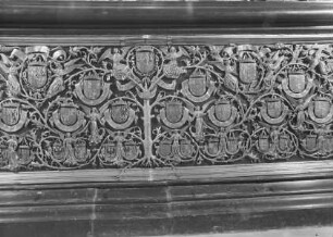 Grabmal der Maria von Burgund (+ 1482) — Rechte Längsseite