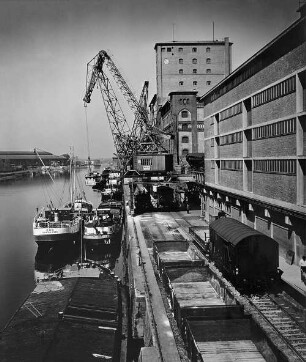 Archivfotografie "staedte_karlsruhe_hafen_on04"