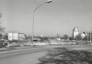 Dresden-Altstadt, Ammonstraße 35. Baustelle Ammonhof. Blick von der Auffahrt zur Budapester Straße gegen World-Trade-Center (WTC)