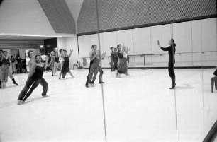 Badisches Staatstheater Karlsruhe. Proben des Ballett-Ensembles