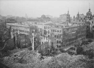 Dresden. Taschenbergpalais. Blick vom ehemaligen Modehaus Möbius in der Wilsdruffer Straße