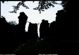 Horn-Bad Meinberg: Externsteine als Silhouette, von Westen