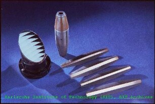 Spiegelteile eines Lasers des Instituts für Material- und Festkörperforschung I (IMF I)