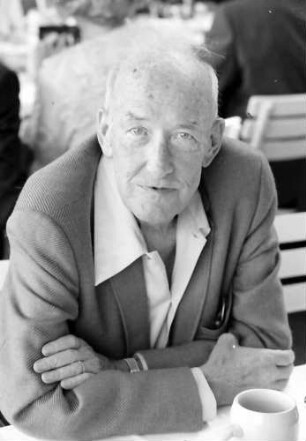 25. Jubiläumstagung 1975 Medizin; Bayrisches Frühstück; Tischreihen: Edward L. Tatum