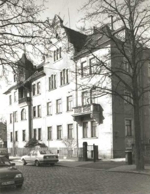Dresden-Trachau, Wilder-Mann-Straße 3/5. Doppelwohnhaus (um 1900). Straßenansicht von Nordost