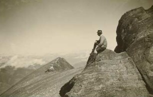 Österreich. Hohe Tauern. Glocknergruppe. Bergsteiger an der Jägerscharte