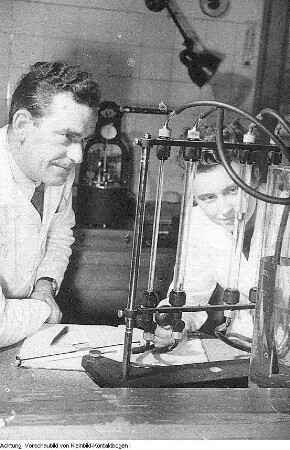Ottendorf-Okrilla, Medingen. Prüfgeräte-Werk Medingen, Dezember 1952