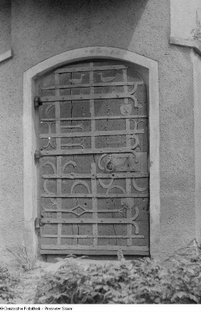 Portal der Kirche Hohen Thekla (?)