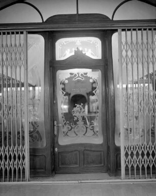 Farmacia Aquila Nera (Apotheke zum Schwarzen Adler)