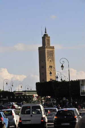 Minarett in Rabat : Blick zum Minarett der Moschee Es-Sunna im Zentrum von Rabat, aufgenommen am 05.11.2008. Foto: Uwe Gerig