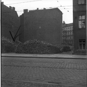 Negativ: Trümmer, Koburger Straße 2, 1953