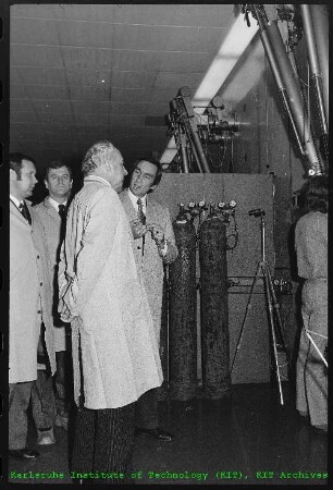Besuch von Walter Scheel (Bundespräsident der Bundesrepublik Deutschland (BRD)) am Kernforschungszentrum Karlsruhe (KfK)