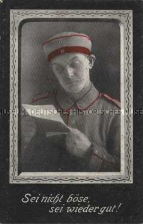Brieflesender Soldat